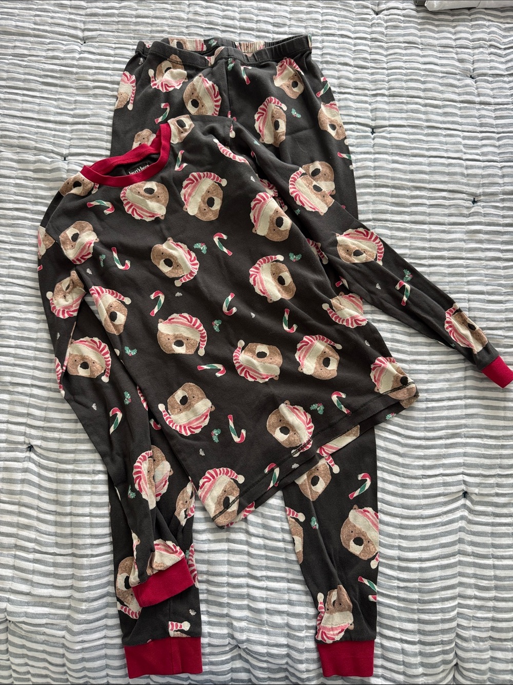 Burt’s Bees Christmas pajamas